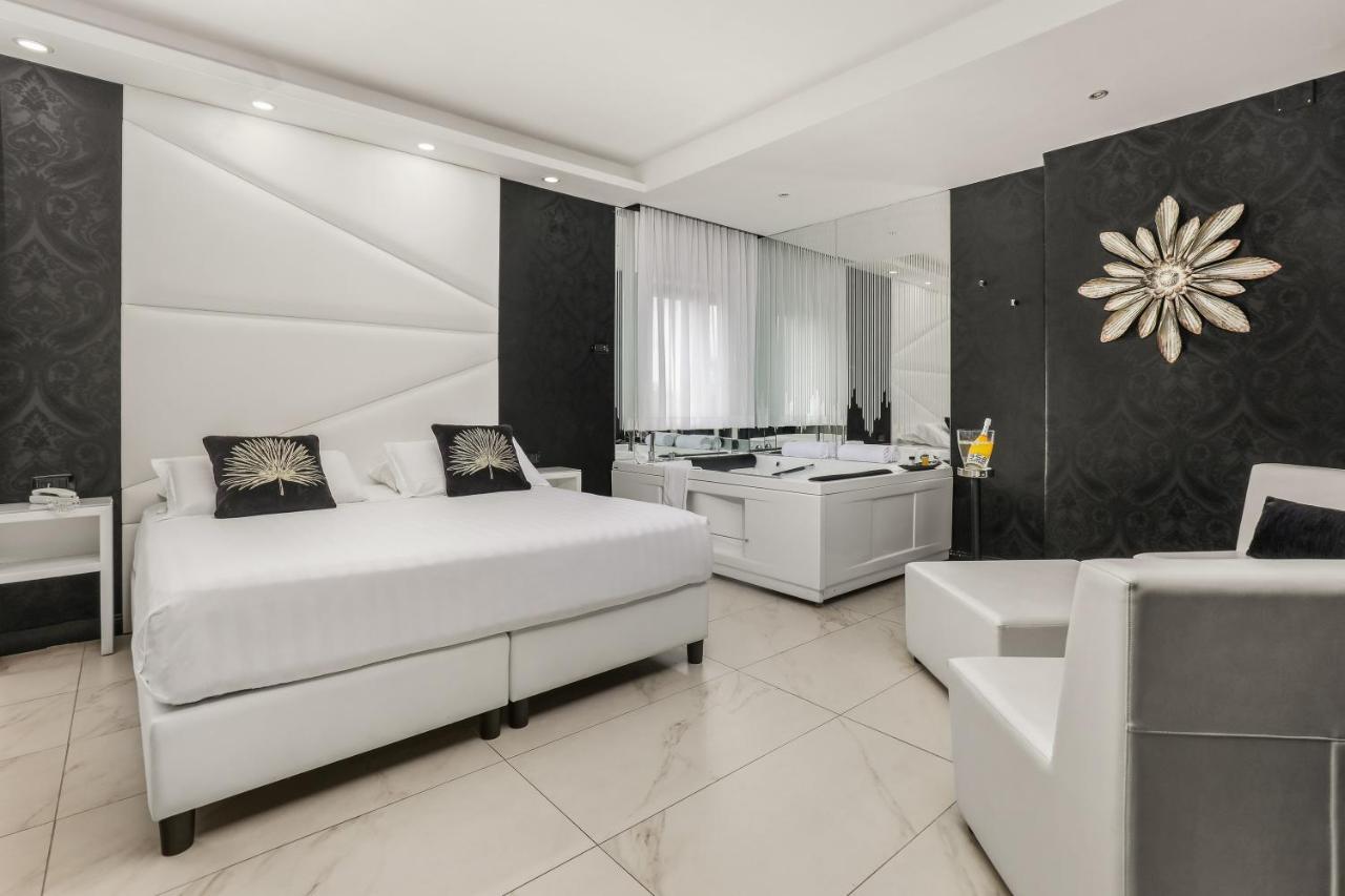 Reggia Suite Spa Hotel Caserta Luaran gambar