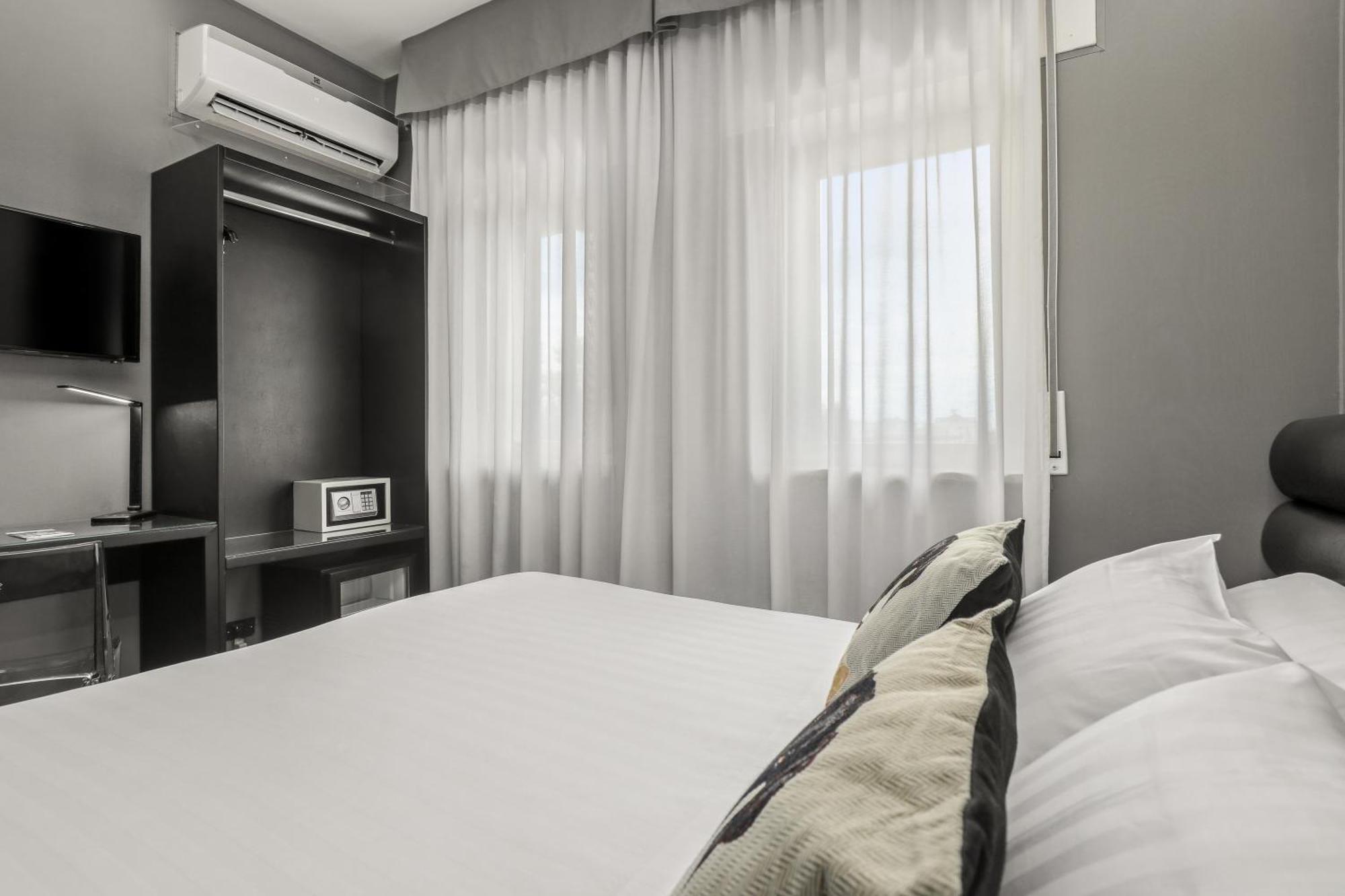 Reggia Suite Spa Hotel Caserta Luaran gambar